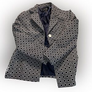 Kasper Women’s size 12 business jacket navy blue & white